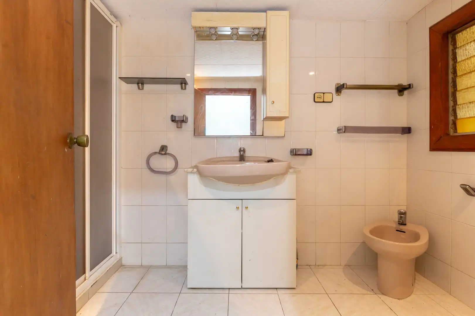 Baño de Planta baja en venta en Barcelona con Terraza, Amueblado y Balcón