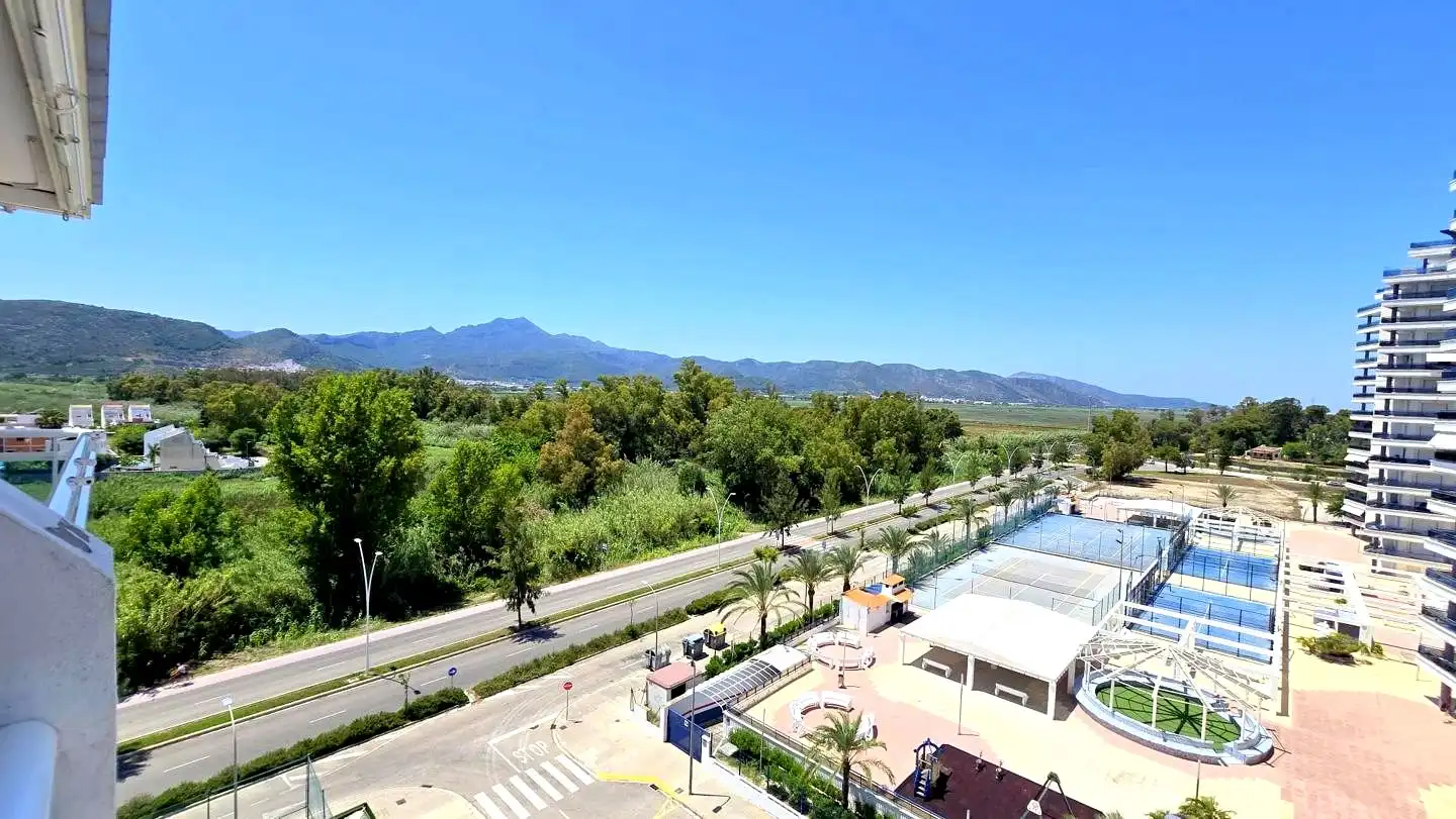 Außenansicht von Maisonette zum Verkauf in Gandia mit Klimaanlage, Terrasse und Abstellraum