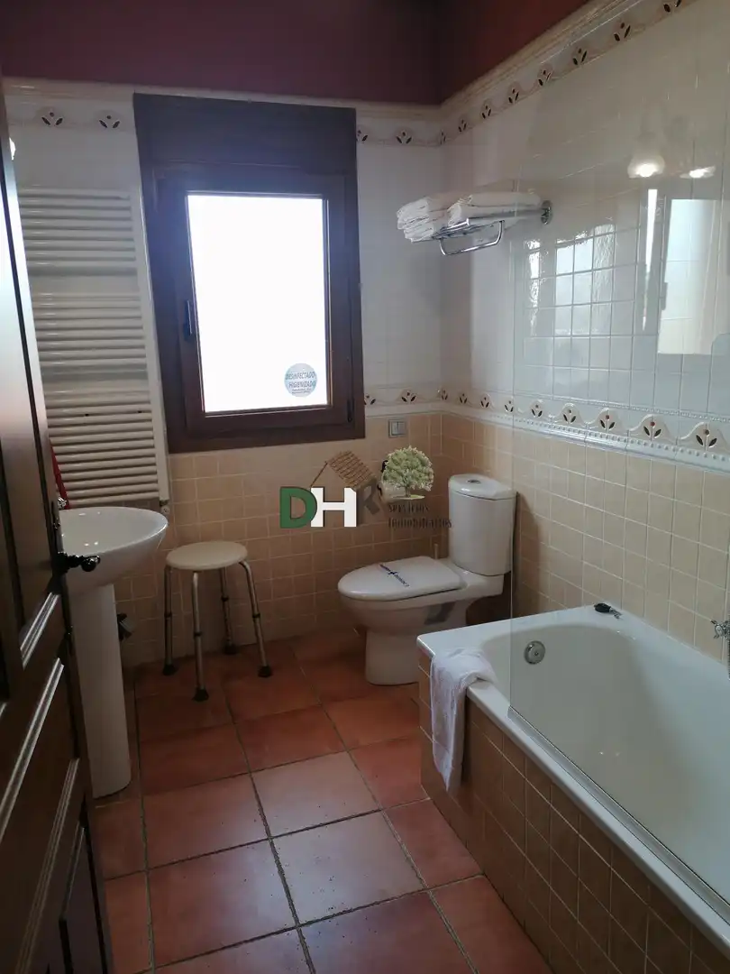 Baño de Casa o chalet en venta en Torrejón el Rubio con Aire acondicionado, Calefacción y Terraza