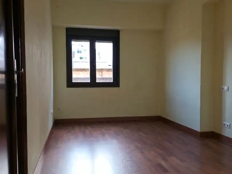 Piso con ascensor en venta en Calle Ramón Muntaner 42, imagen 2