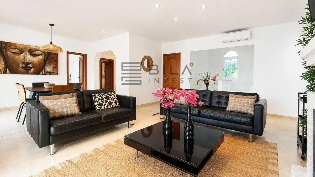 Chalet con piscina en venta en Las Chapas, imagen 5