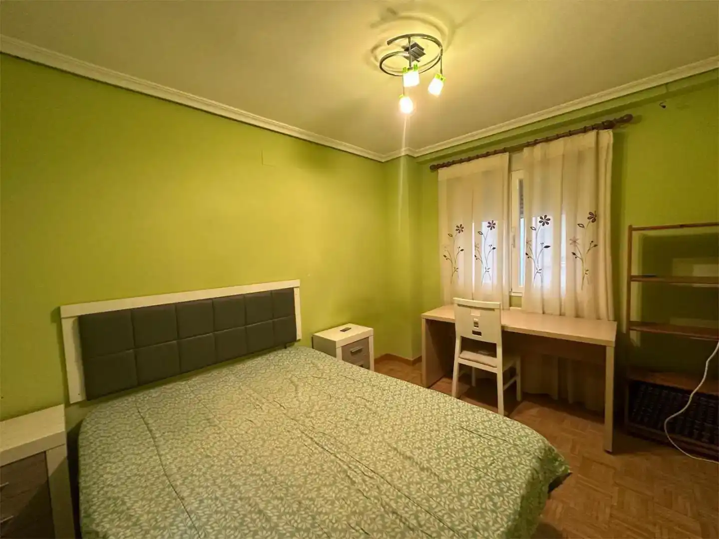 Bedroom of Flat for rent in Cuenca Capital  with Swimming Pool and Balcony