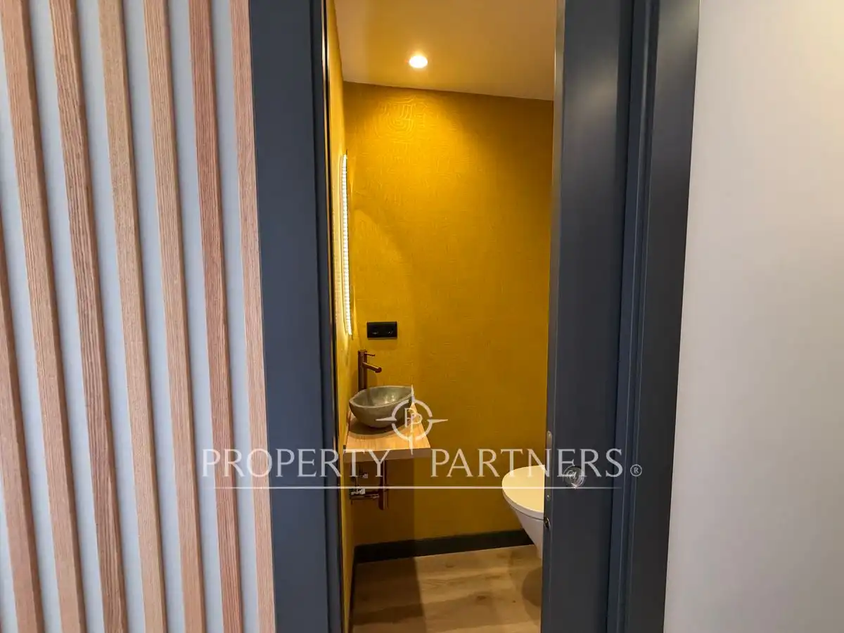 Baño de Apartamento de alquiler en Madrid con Aire acondicionado y Piscina