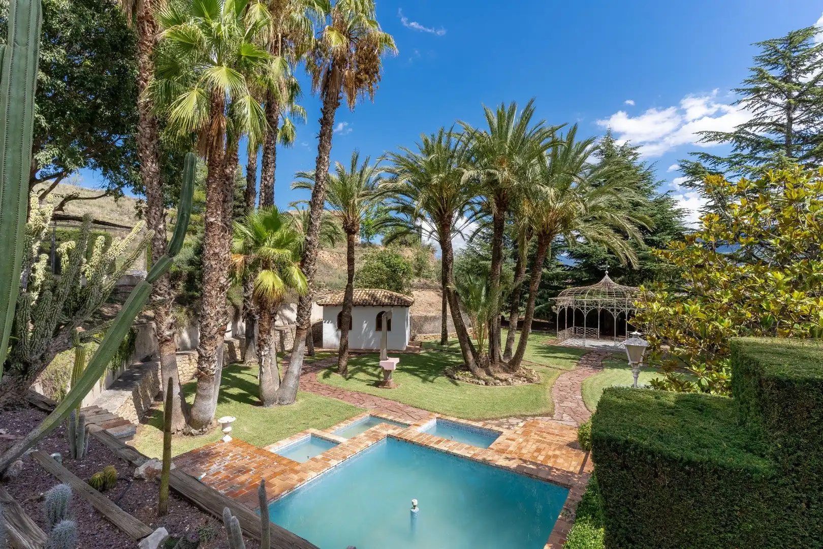 Houses for sale in N/A, -1, Eixample