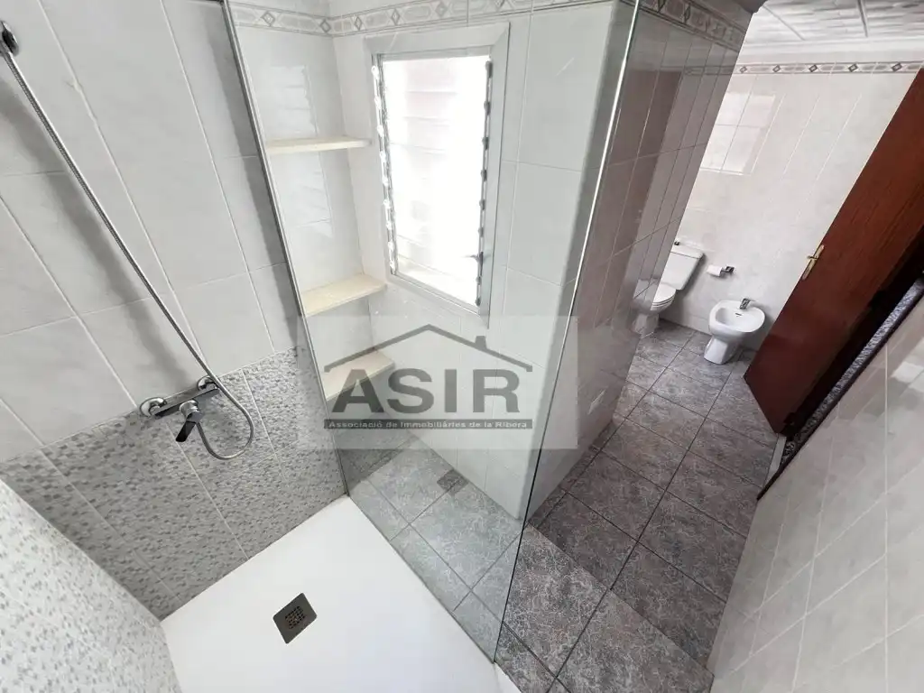 Flat for rent in Calle Doctor Ferran, Albuixarres