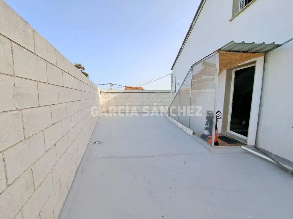 Terrace of Houses for sale in Boiro  with Private garden, Terrace and Furnished