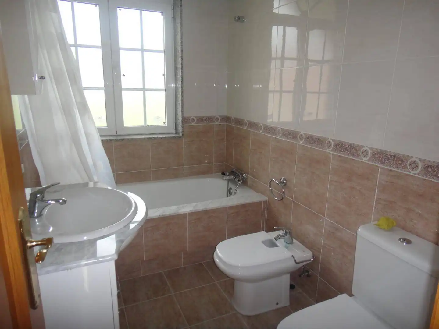Bathroom of Houses for rent in Brión, A Coruña