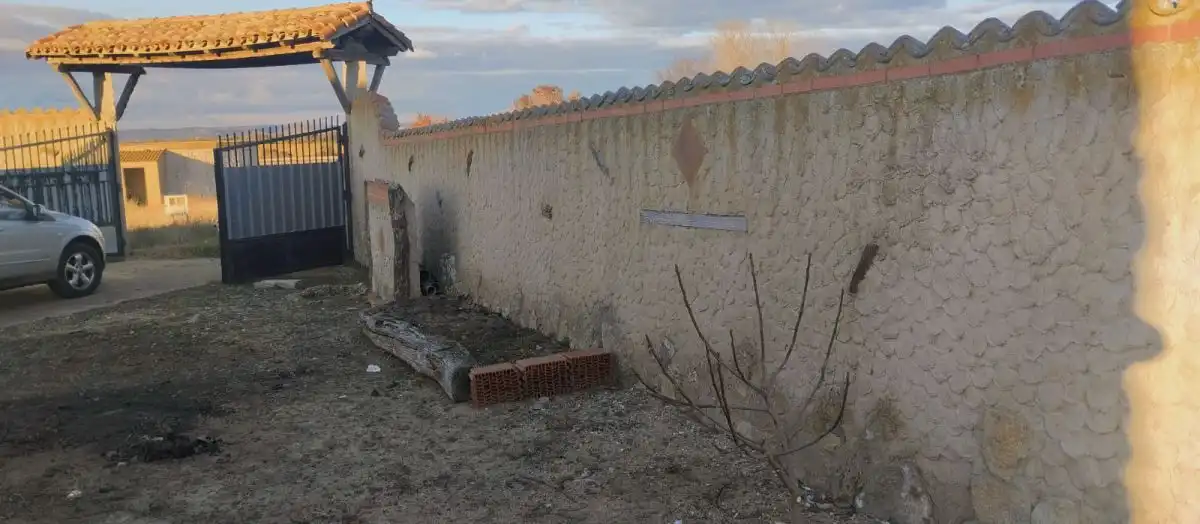 Vista exterior de Finca rústica en venda en Calvarrasa de Arriba