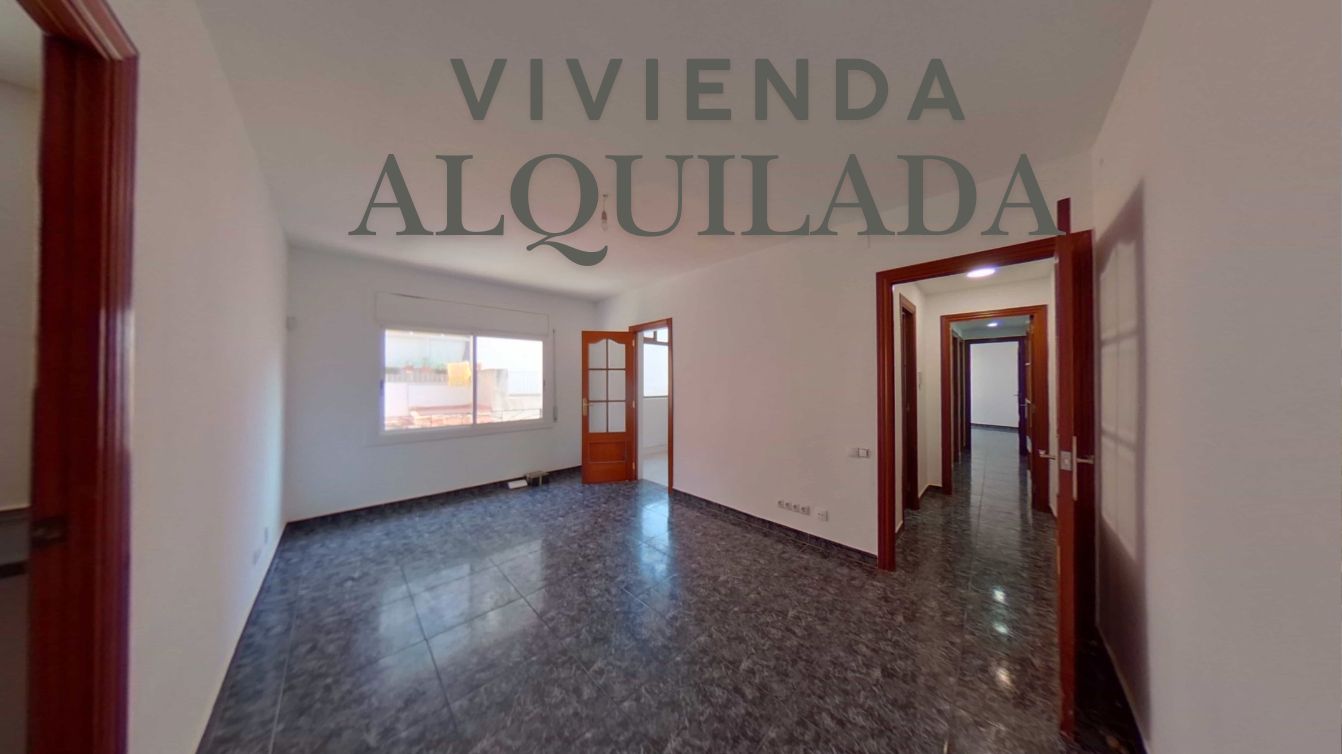 Vista exterior de Pis en venda en Badalona amb Forn