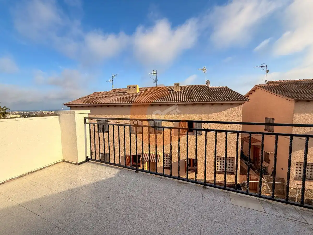 Vista exterior de Casa o chalet en venta en El Vendrell con Terraza