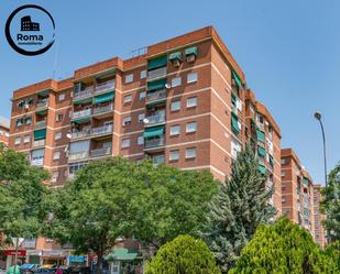 Vista exterior de Pis en venda en  Granada Capital amb Balcó