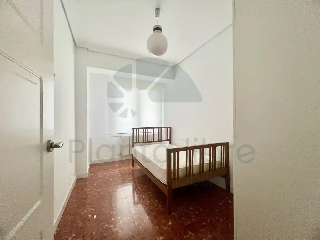 Apartament amb terrassa en venda a Avenida De La Paz, imagen 11