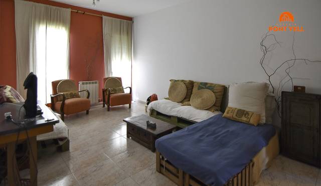 Piso en Venta en La Bisbal d'Empordà
