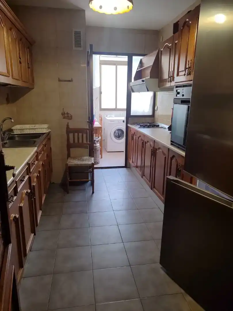 Cuina de Pis de lloguer en  Jaén Capital amb Aire condicionat i Balcó