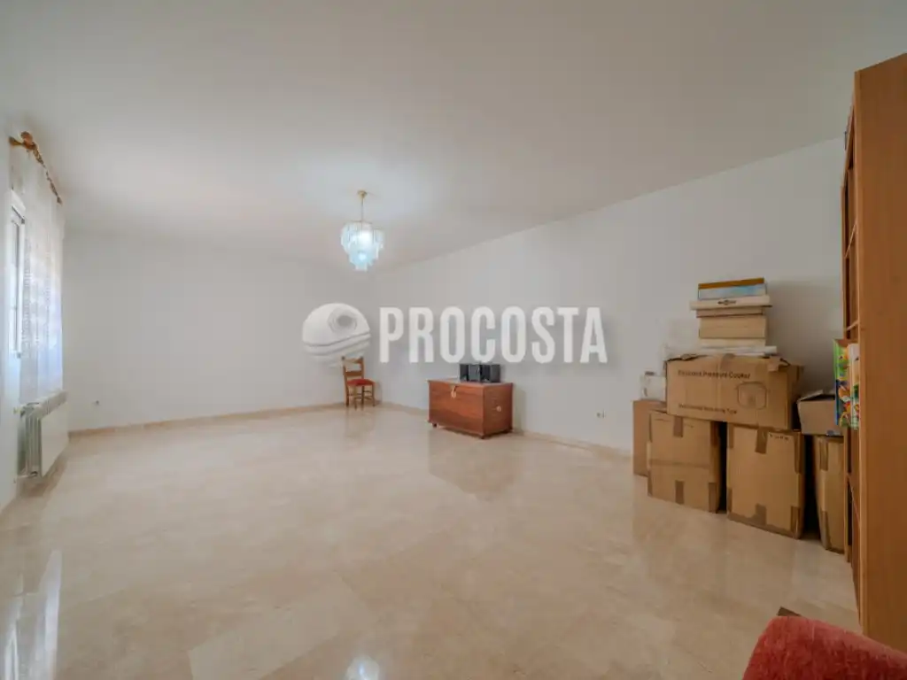 Casa o xalet en venda en Fuente Vaqueros amb Aire condicionat, Jardí privat i Terrassa