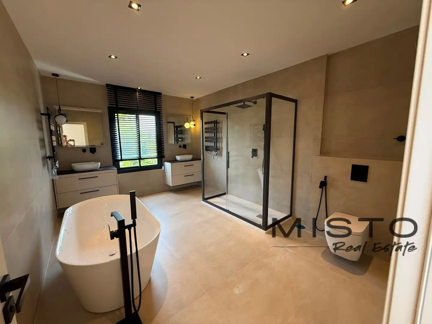 Bathroom of Houses for rent in Nueva Andalucía
