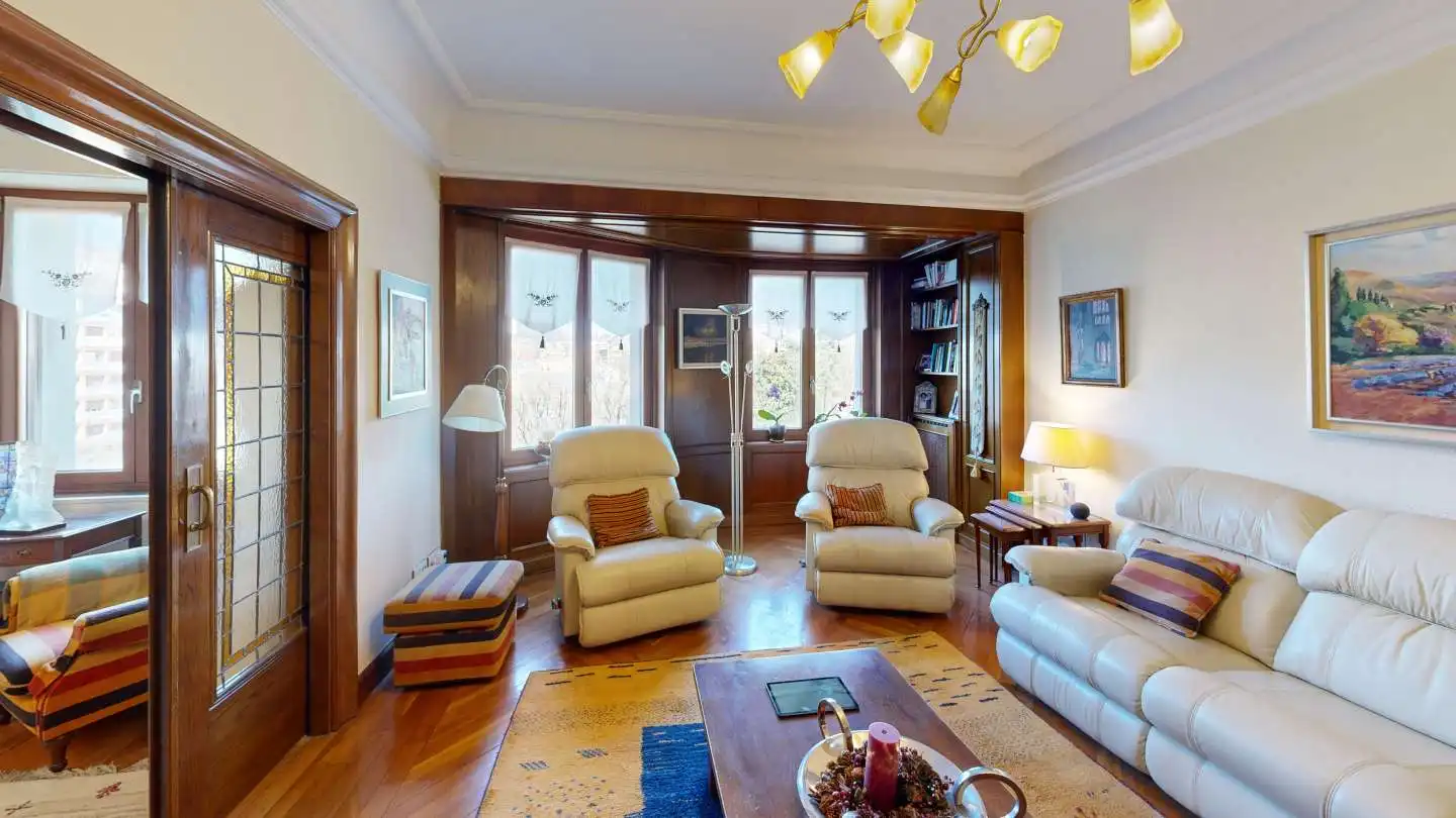 Piso en venta en Área Romántica