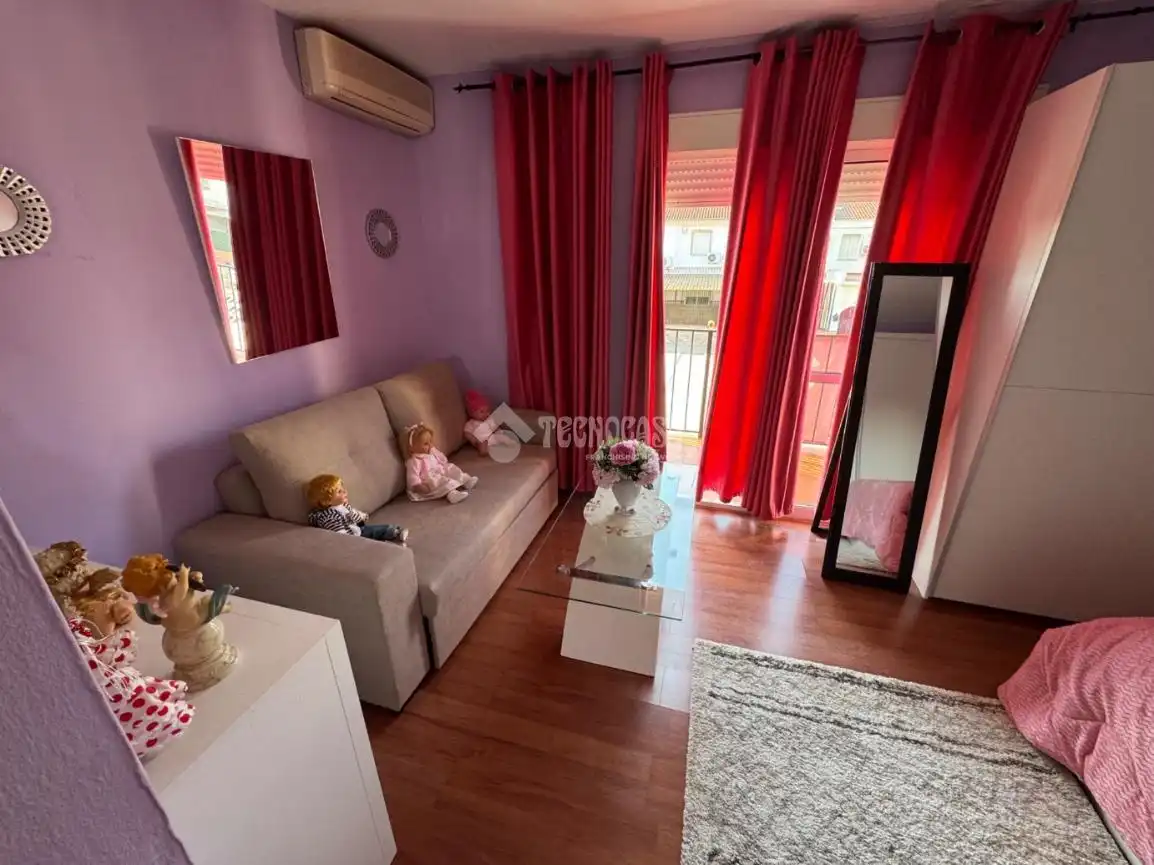 Sala de estar de Casa adosada en venta en Écija