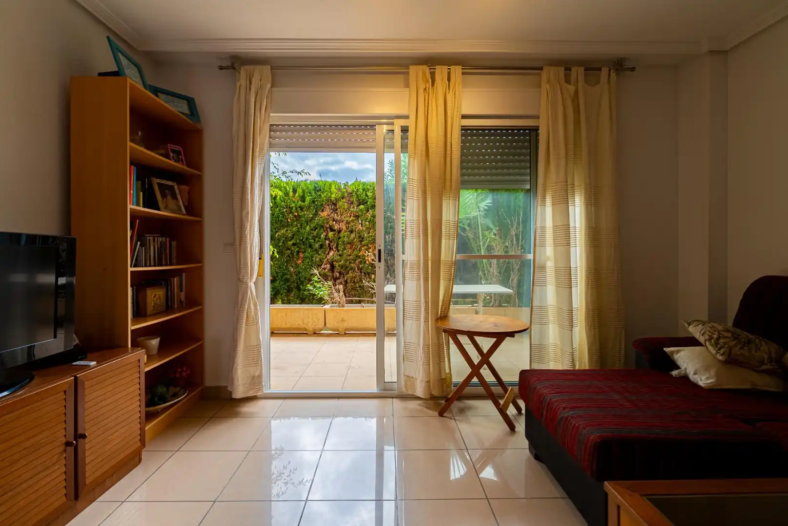 Habitación de Planta baja en venta en El Campello con Aire acondicionado, Calefacción y Jardín privado
