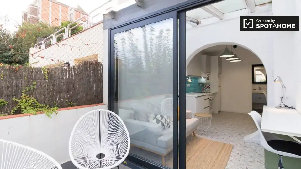 Terrassa de Estudi per a compartir en Barcelona amb Aire condicionat, Terrassa i Moblat