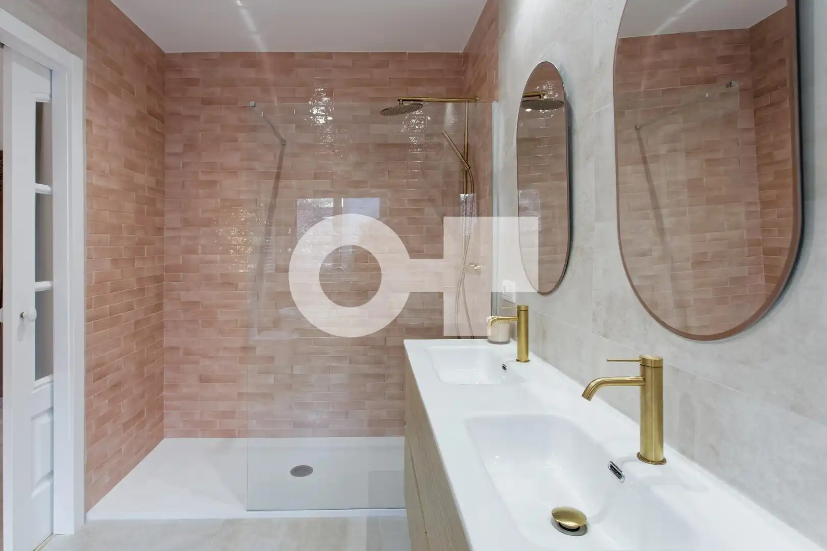 Bathroom of Detached homes for sale in Sabadell  with Air Conditioner, Heating and Private garden