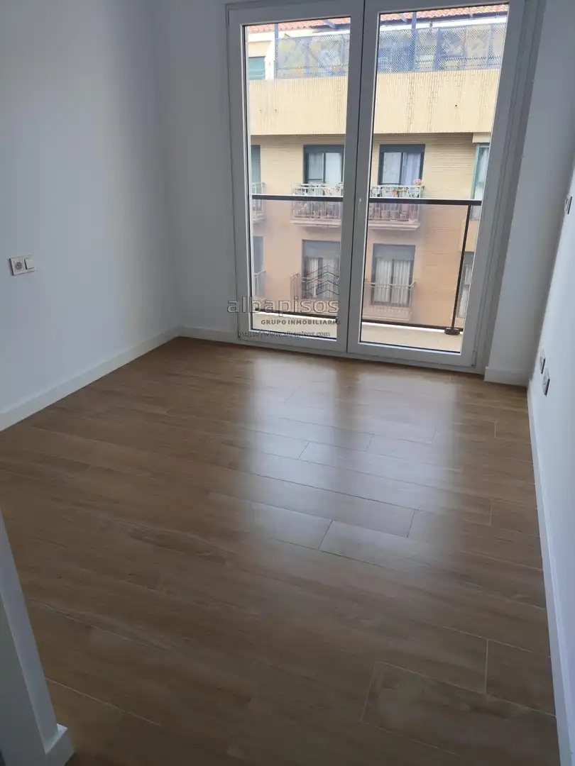 Schlafzimmer von Wohnung zur Miete in Albacete mit Heizung, Terrasse und Abstellraum