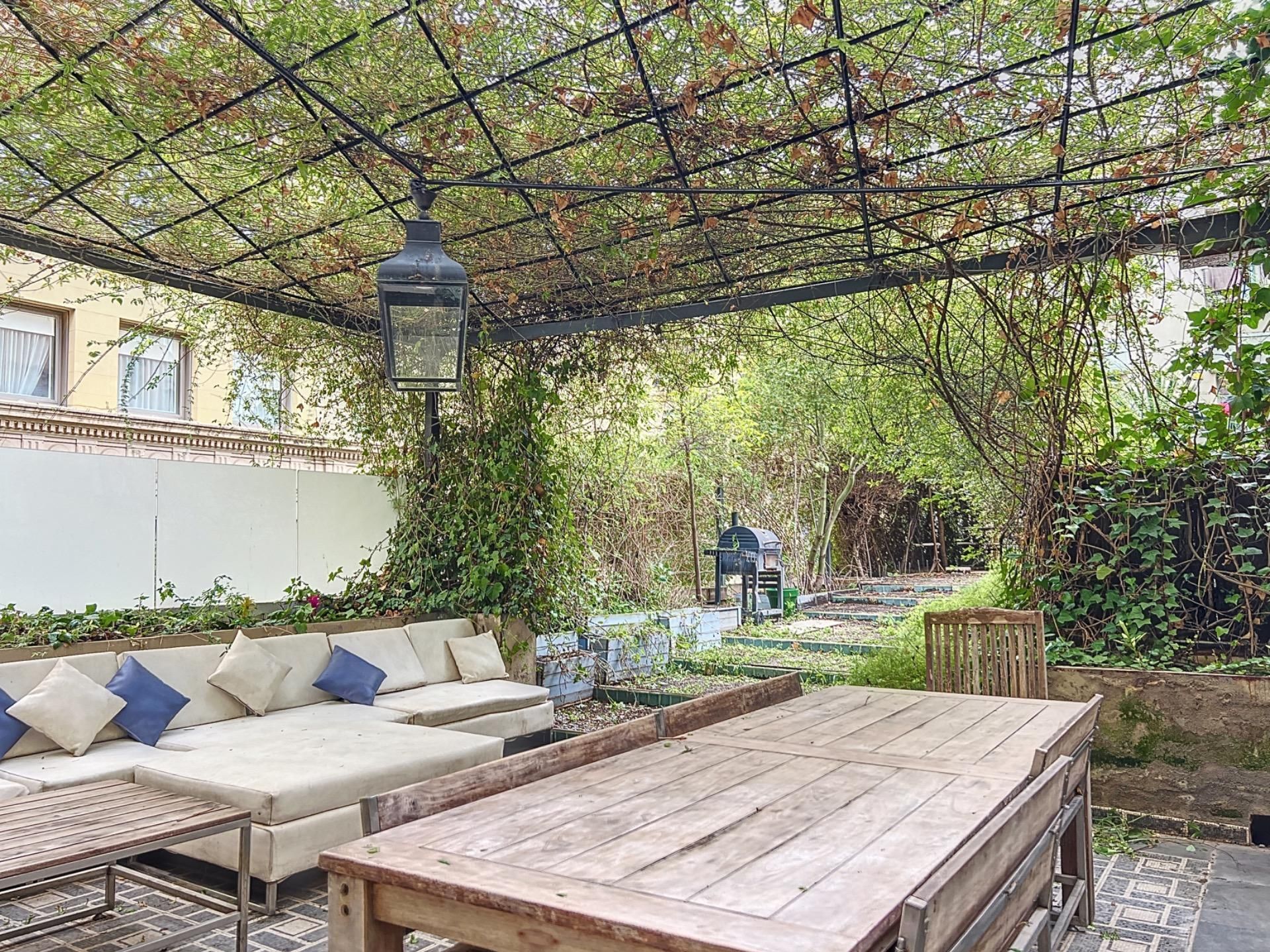 Terrassa de Apartament de lloguer en  Barcelona Capital amb Aire condicionat, Calefacció i Jardí privat