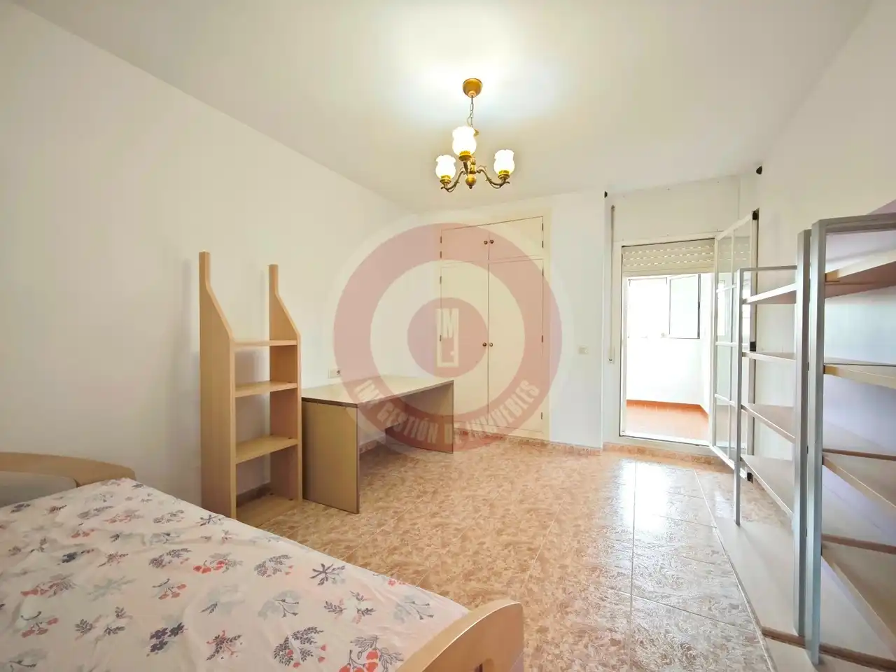 Dormitori de Casa adosada en venda en Vélez-Málaga amb Terrassa, Alarma i Piscina comunitària
