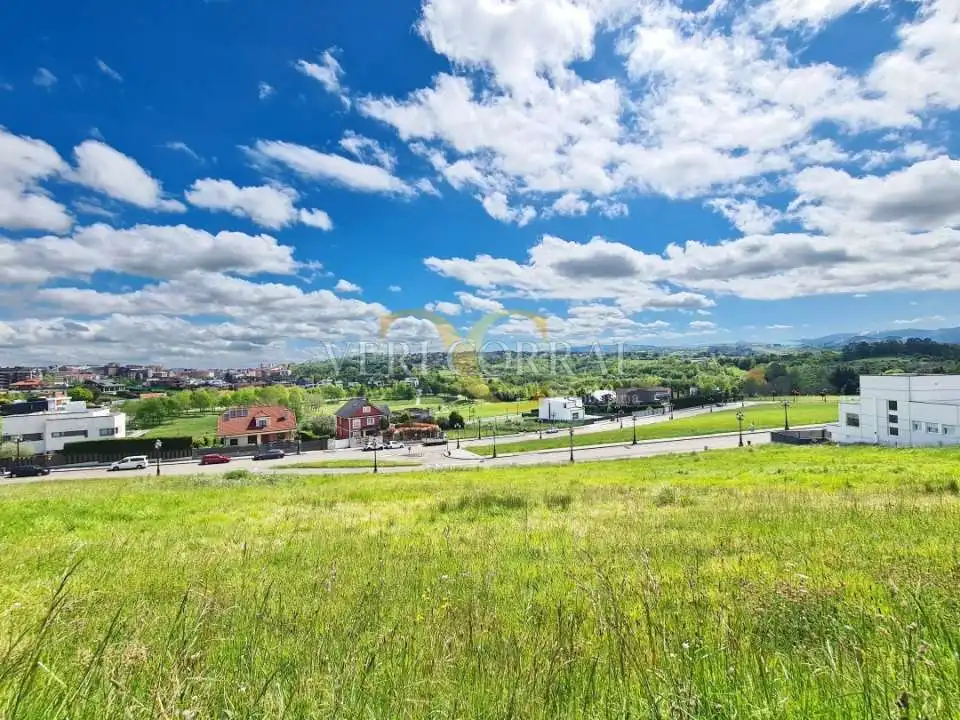 Casa o chalet en venta en Oviedo  con Calefacción, Jardín privado y Terraza
