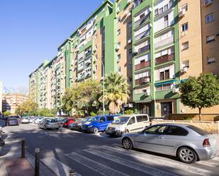 Exterior view of Flat for sale in  Sevilla Capital