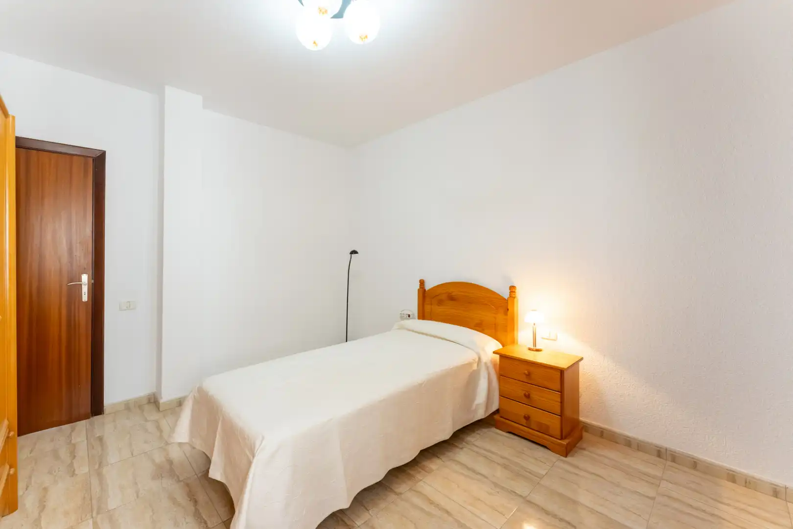 Bedroom of Attic for sale in Santa Cruz de Tenerife  with Terrace, Furnished and Washing machine