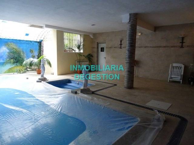 Casa-chalet en Venta en San Gonzalo