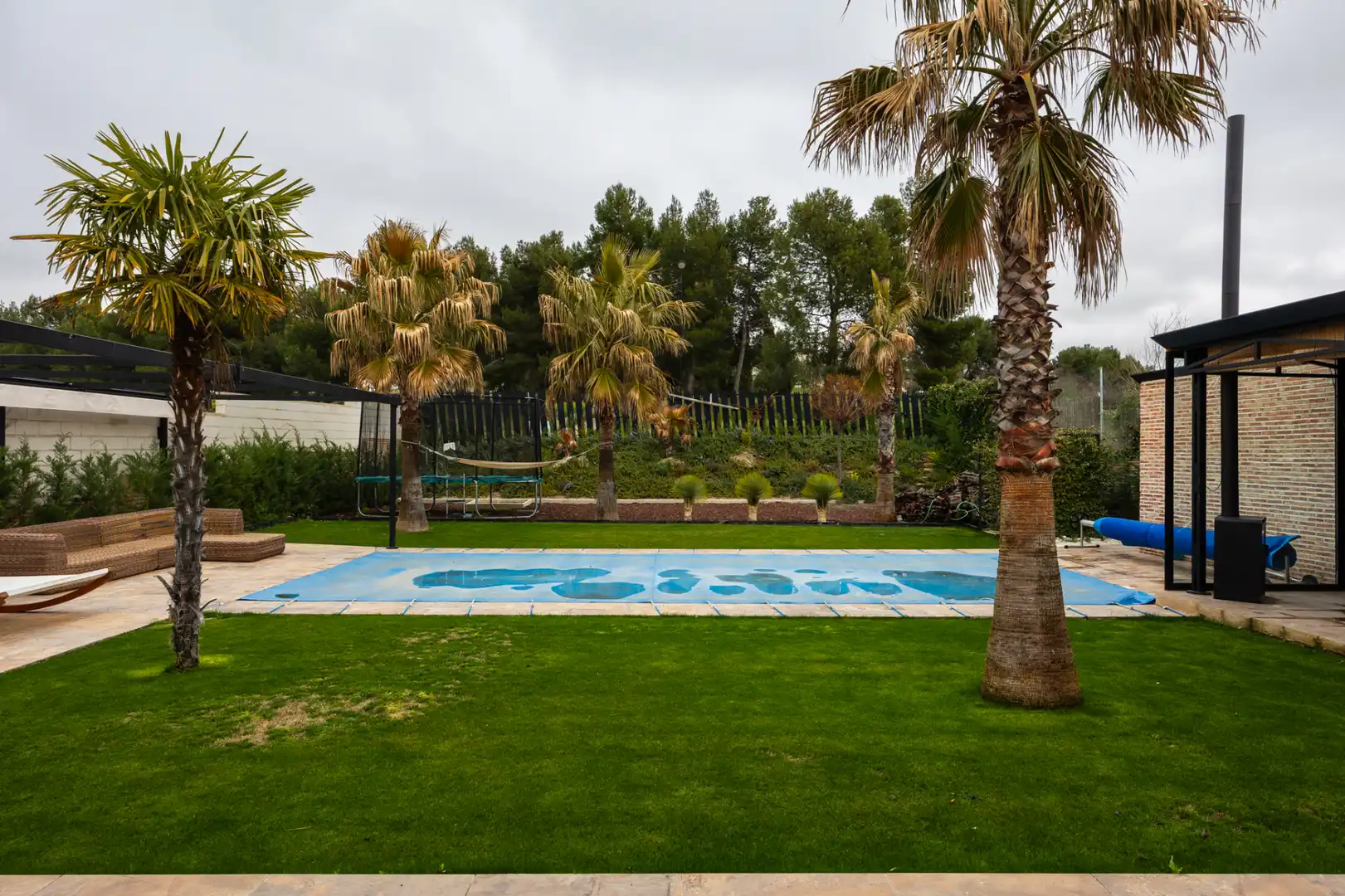 Piscina de Casa o chalet en venta en Layos con Aire acondicionado, Calefacción y Jardín privado