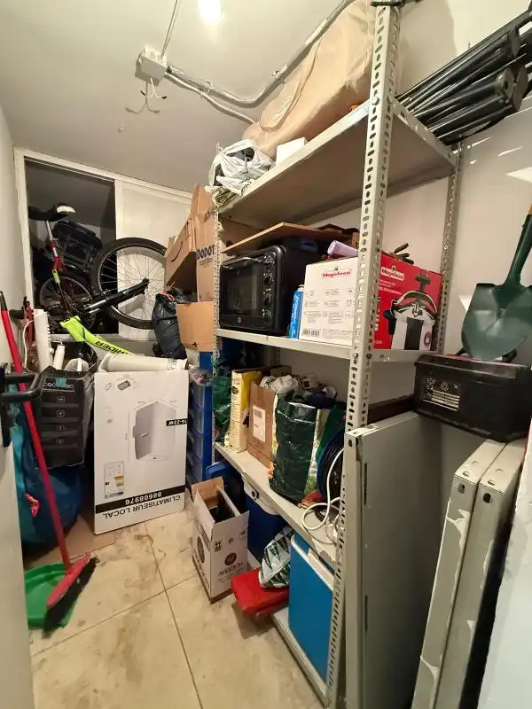 Oficina en venta en Av. del Conde de Barcelona, Valdepelayo - Montepinos - Arroyo Culebro