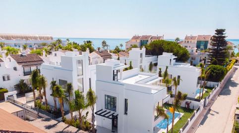 Foto 2 de Casa o xalet en venda a Calle Carlos Posac Mon, 54, Las Lomas de Río Verde, Málaga