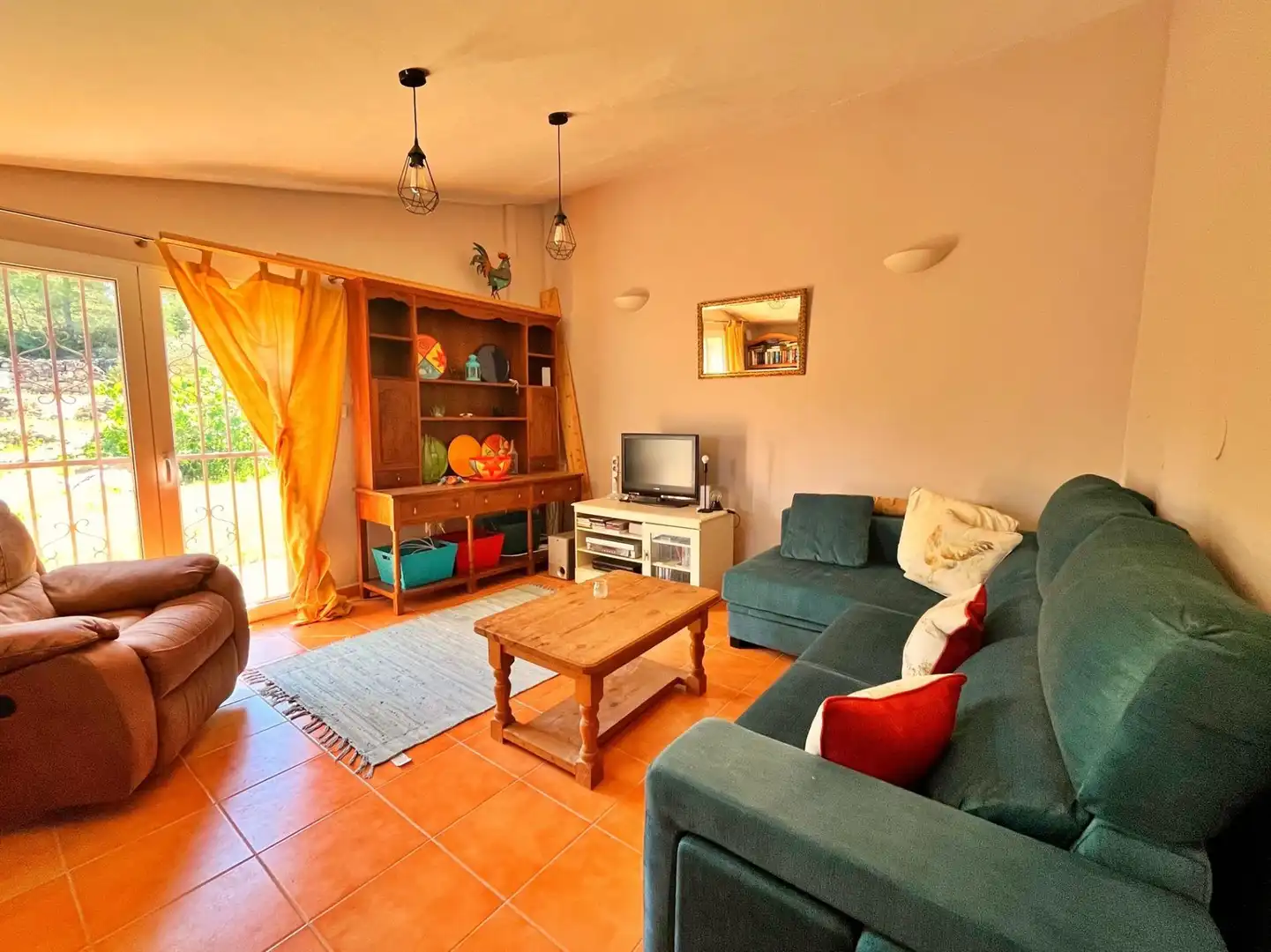 Houses for sale in Flix