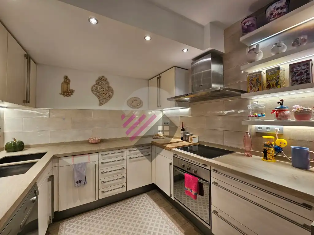 Flat with terrace for sale in Avinguda de Sant Antoni, imagen 9