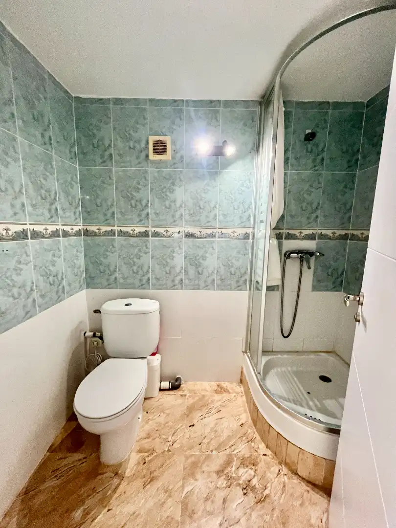 Bany de Casa o xalet en venda en Orihuela amb Aire condicionat, Calefacció i Jardí privat