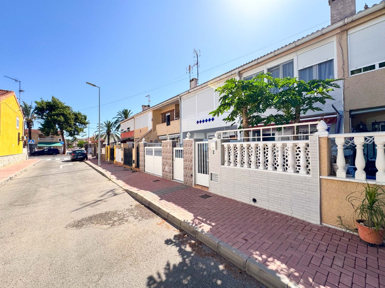 Exterior view of Single-family semi-detached for sale in Torrevieja  with Air Conditioner, Heating and Private garden