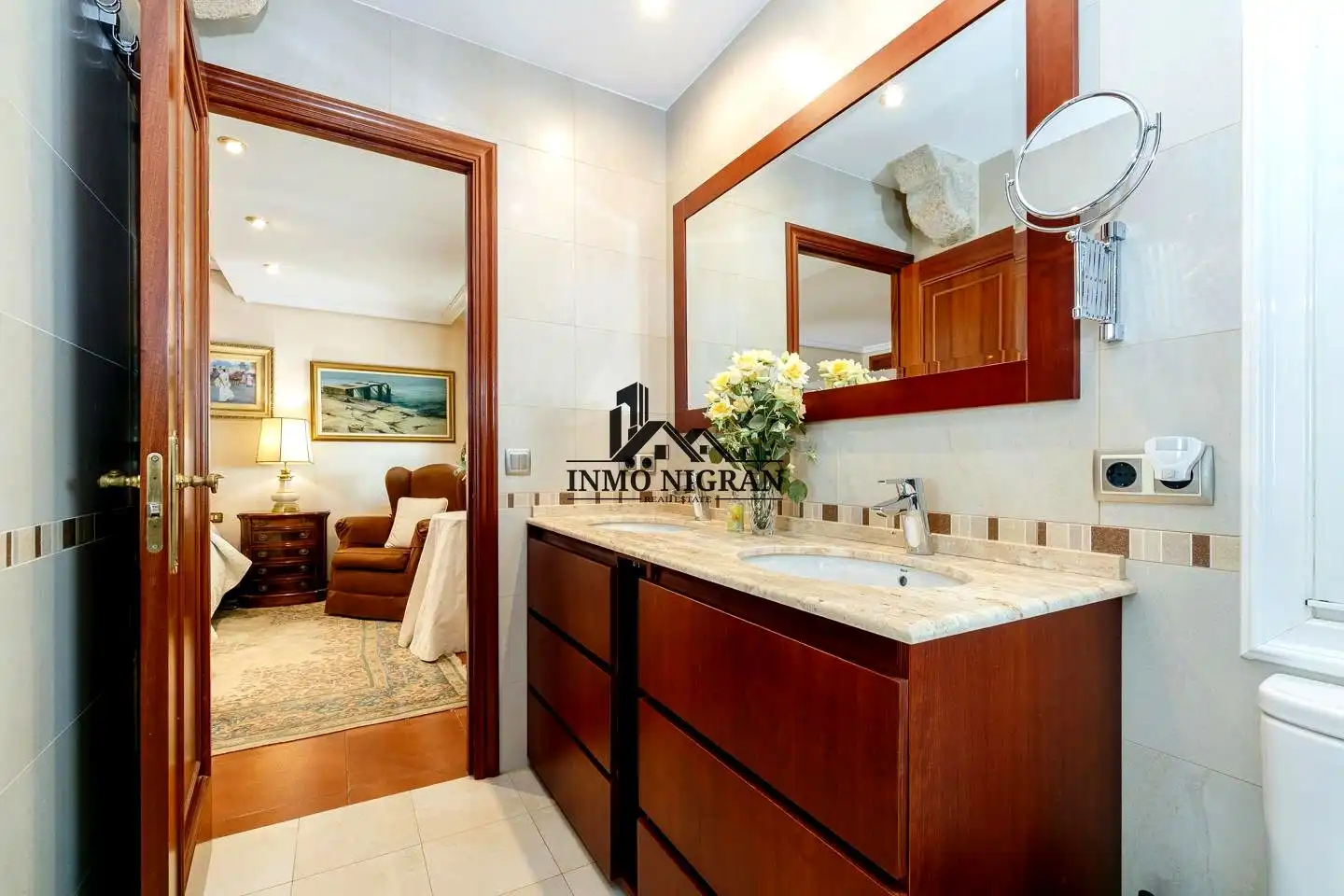 Bathroom of Houses for sale in Vigo   with Private garden, Terrace and Storage room