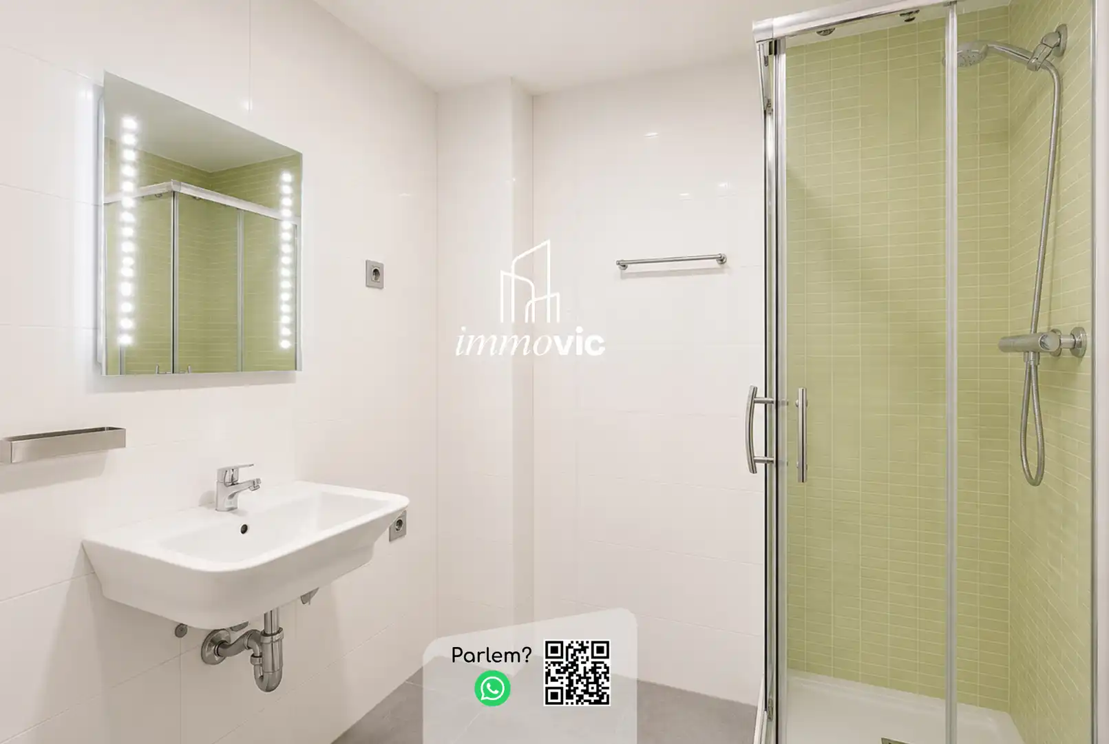 Badezimmer von Wohnung zum Verkauf in Roda de Ter mit Heizung, Ofen und Alarm