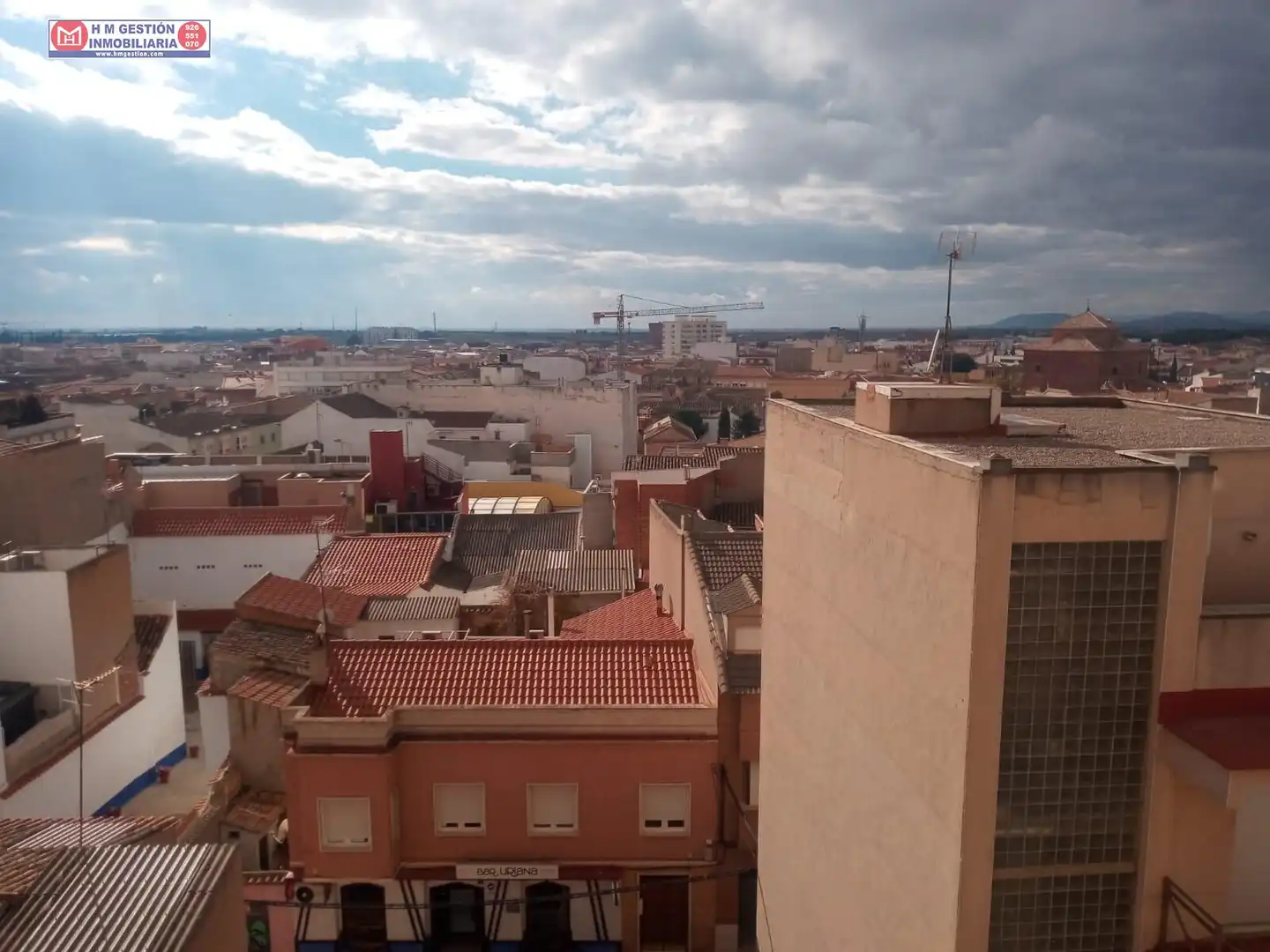 Vista exterior de Piso en venta en Alcázar de San Juan con Parquet, Terraza y Balcón