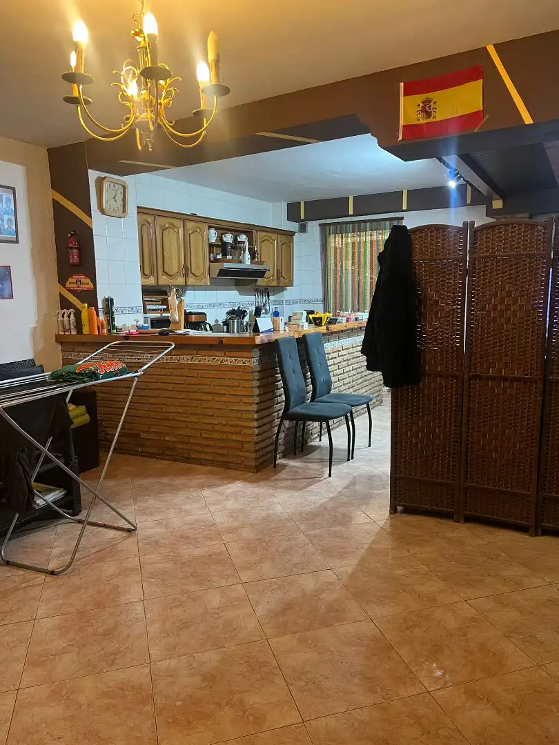 Cuina de Casa adosada en venda en Jaén amb Aire condicionat, Calefacció i Terrassa