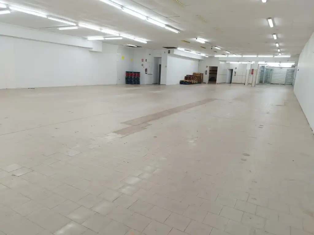 Local comercial en alquiler en Puerto, imagen 8