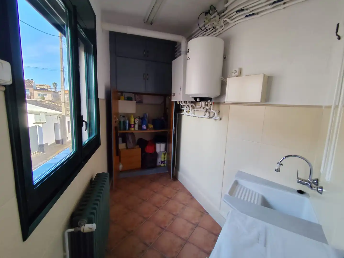 Kitchen of Detached homes for sale in Sils  with Air Conditioner, Heating and Terrace
