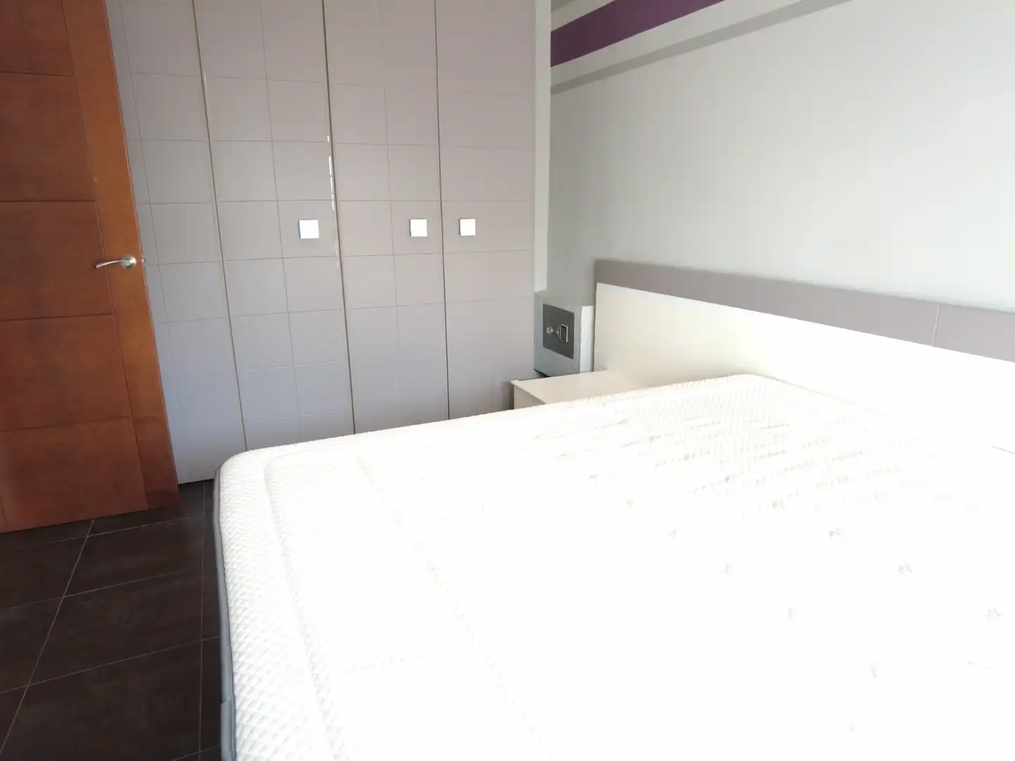 Dormitori de Casa adosada en venda en Estepona amb Jardí privat, Terrassa i Moblat