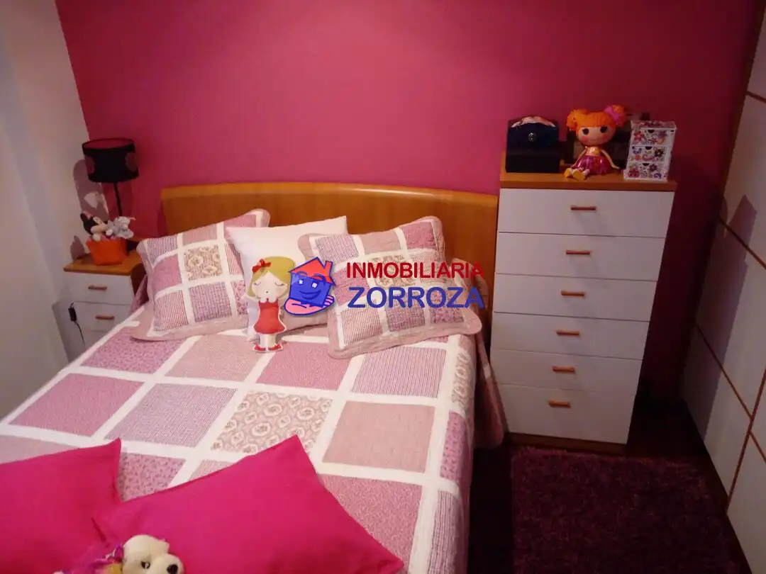 Habitación de Piso en venta en Bilbao  con Calefacción y Amueblado