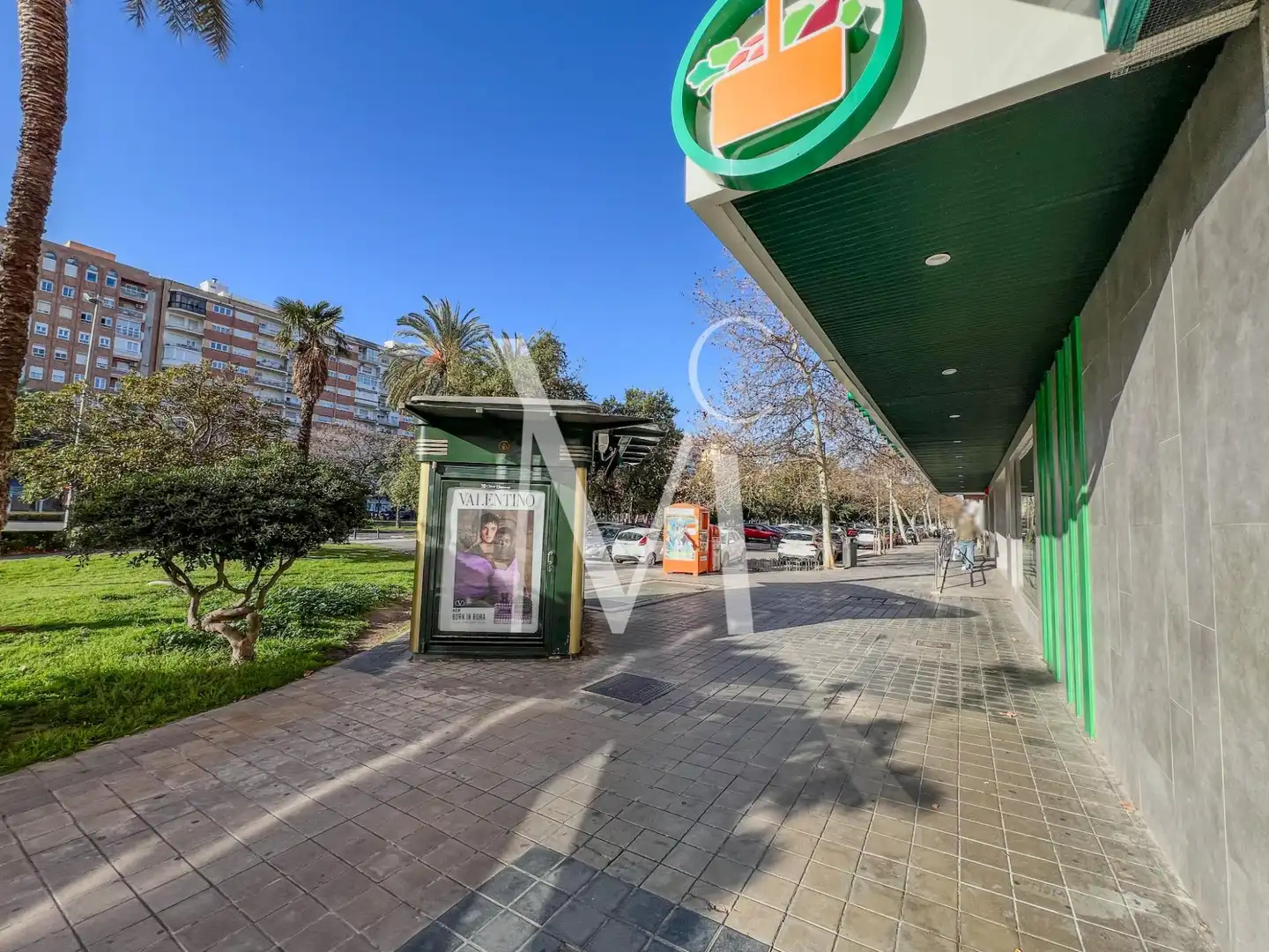 Local de alquiler en Avenida Avenida Vicente Blasco Ibáñez, Ciutat Jardí