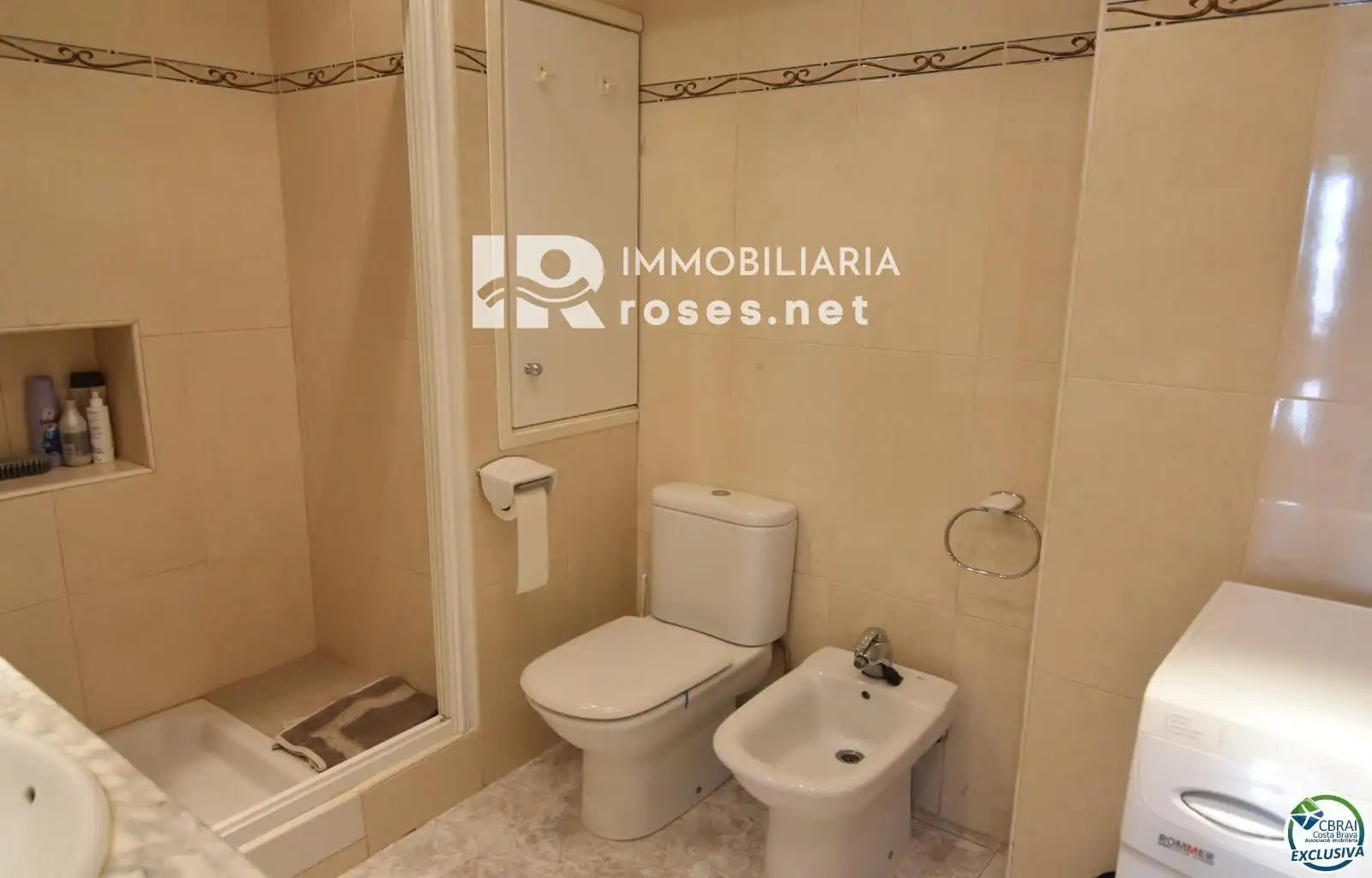Baño de Piso en venta en Roses con Aire acondicionado, Calefacción y Terraza