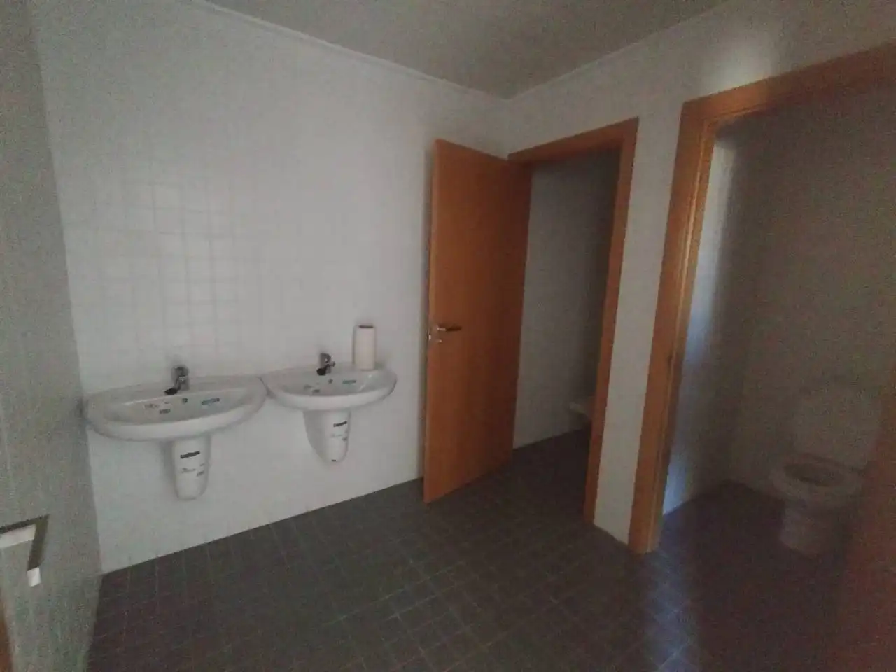 Bathroom of Industrial buildings for sale in Paiporta  with Heating